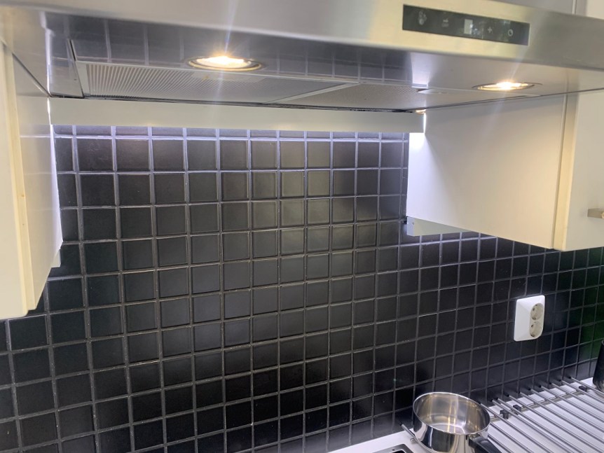 jalkeen_1_5Led_lednauha