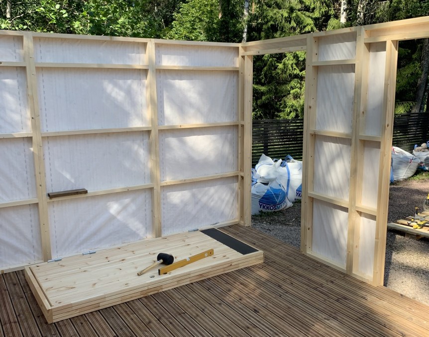 vajan_seinien_pystytysta