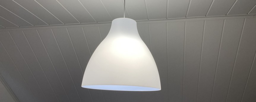 E27 jakaja – kaksi polttimoa yhteen&nbsp;valaisimeen